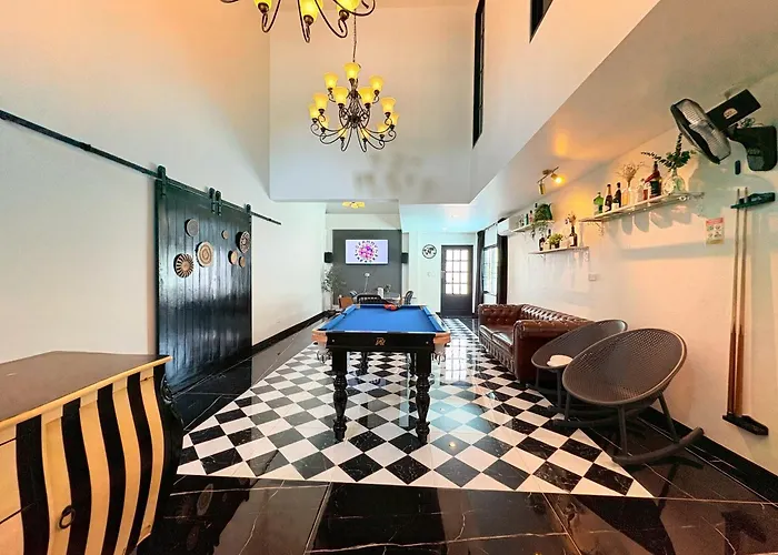 Brittany Pool Villa-Pattaya