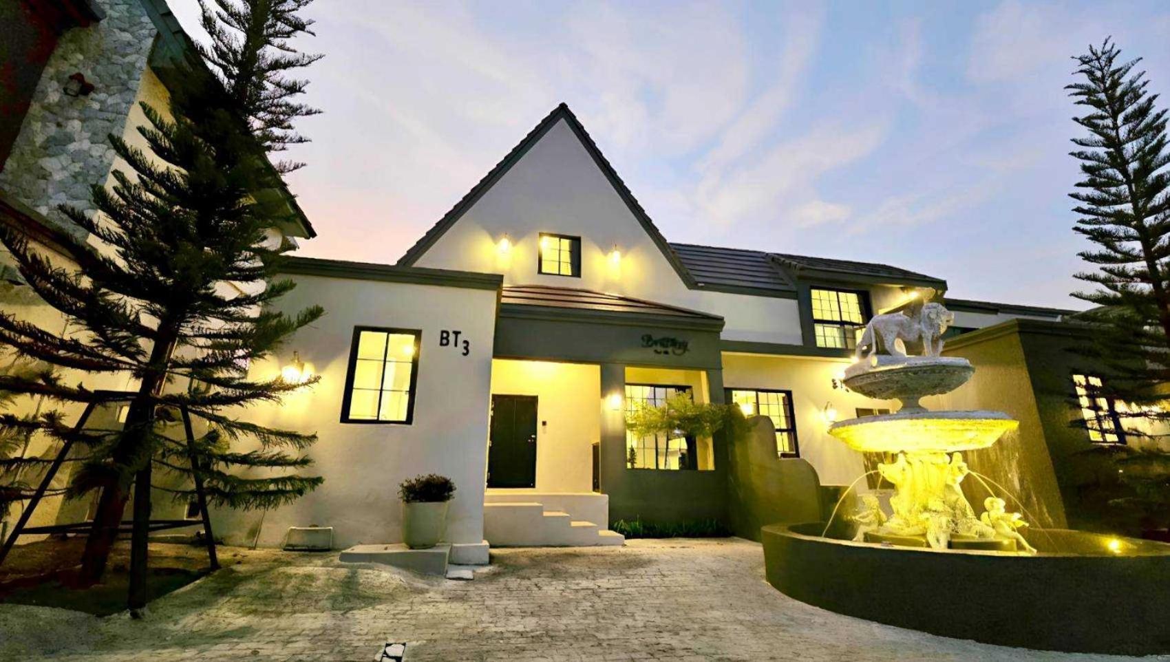 Brittany Pool Villa-pattaya Villa *
