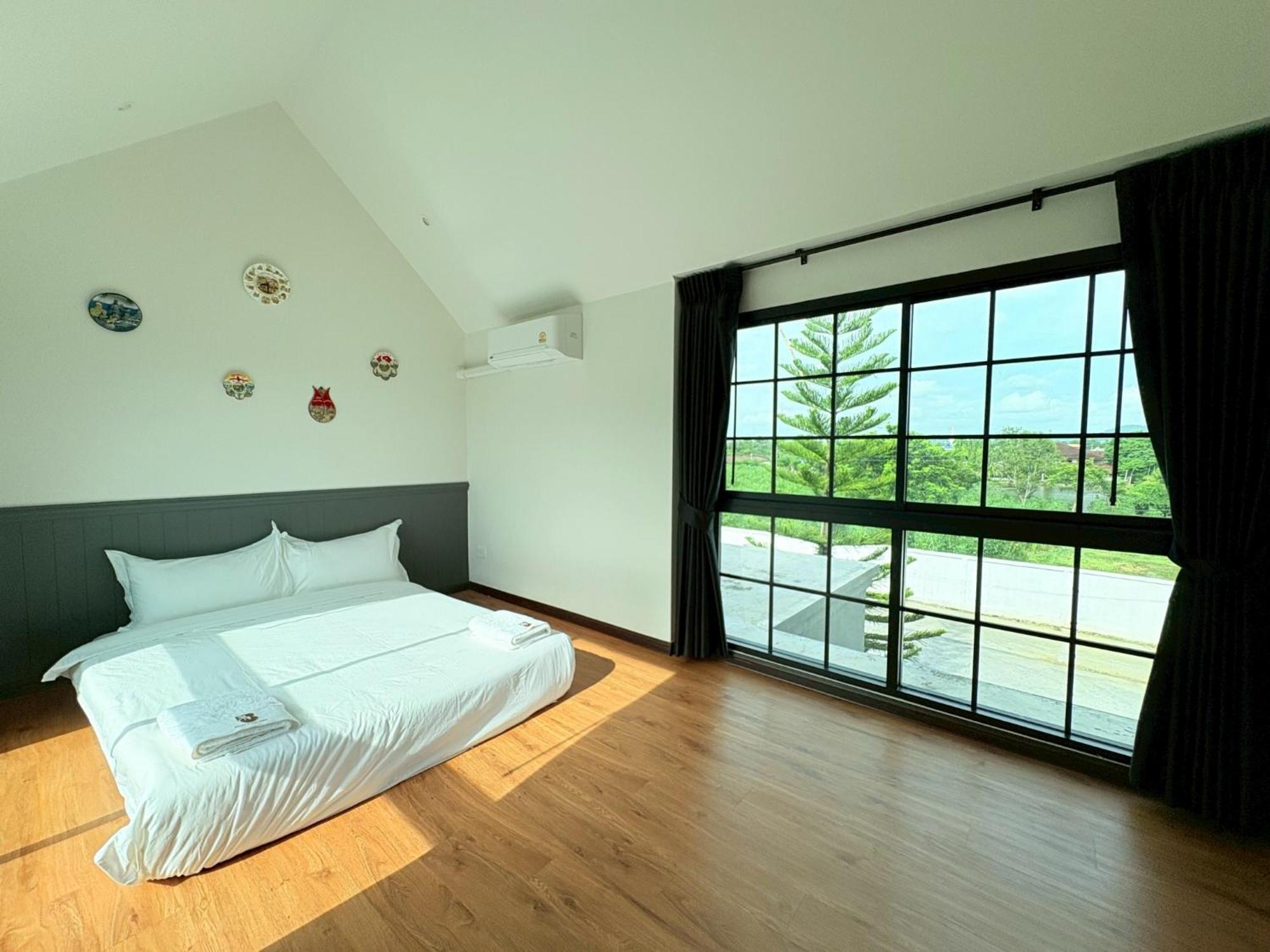Brittany Pool Villa-pattaya Na Chom Thian