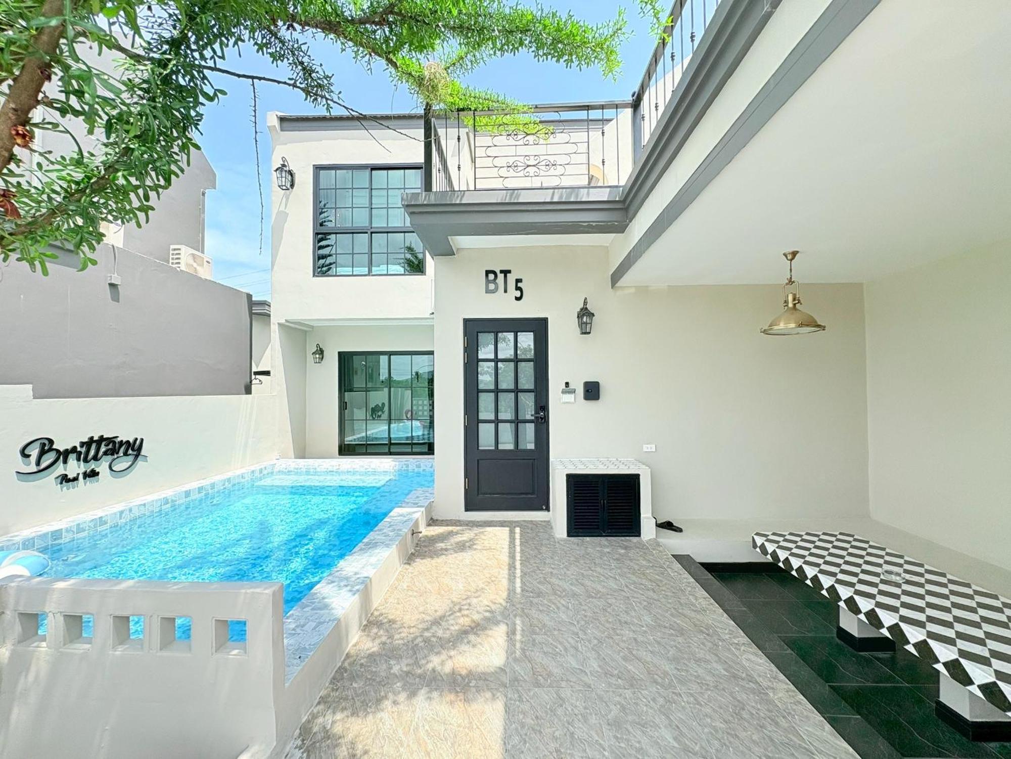 Brittany Pool Villa-pattaya